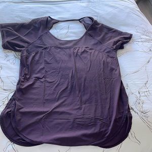 Lululemon train t shirt